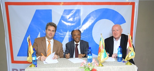 Completion of the transaction (from left to right): Dr. Ekkehard zur Mühlen, Managing Director of MC-Bauchemie Müller GmbH & Co. KG, together with Lemma Teklehaimanot, representing LICA PLC which is the minority shareholder of LICON, and Lothar Hellenkamp, Chief Executive Officer of CONMIX Ltd., during the closing on 22 November 2018 in Addis Ababa.  <br>&copy; MC-Bauchemie 2026